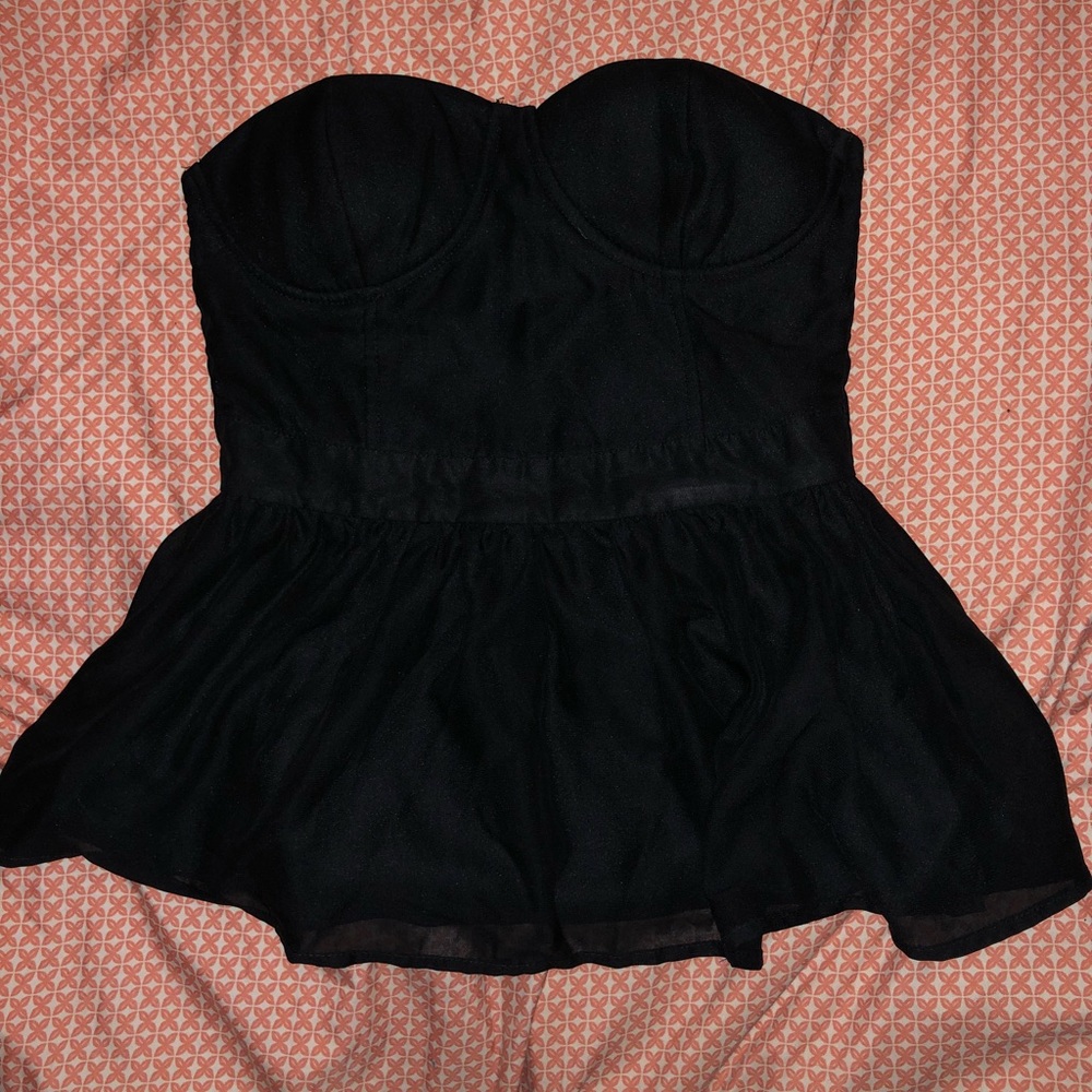 Strapless black dress shirt